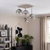Nowoczesna lampa sufitowa Koyoto z 4 kulistymi kloszami, piaskowa, nad stołem jadalnym